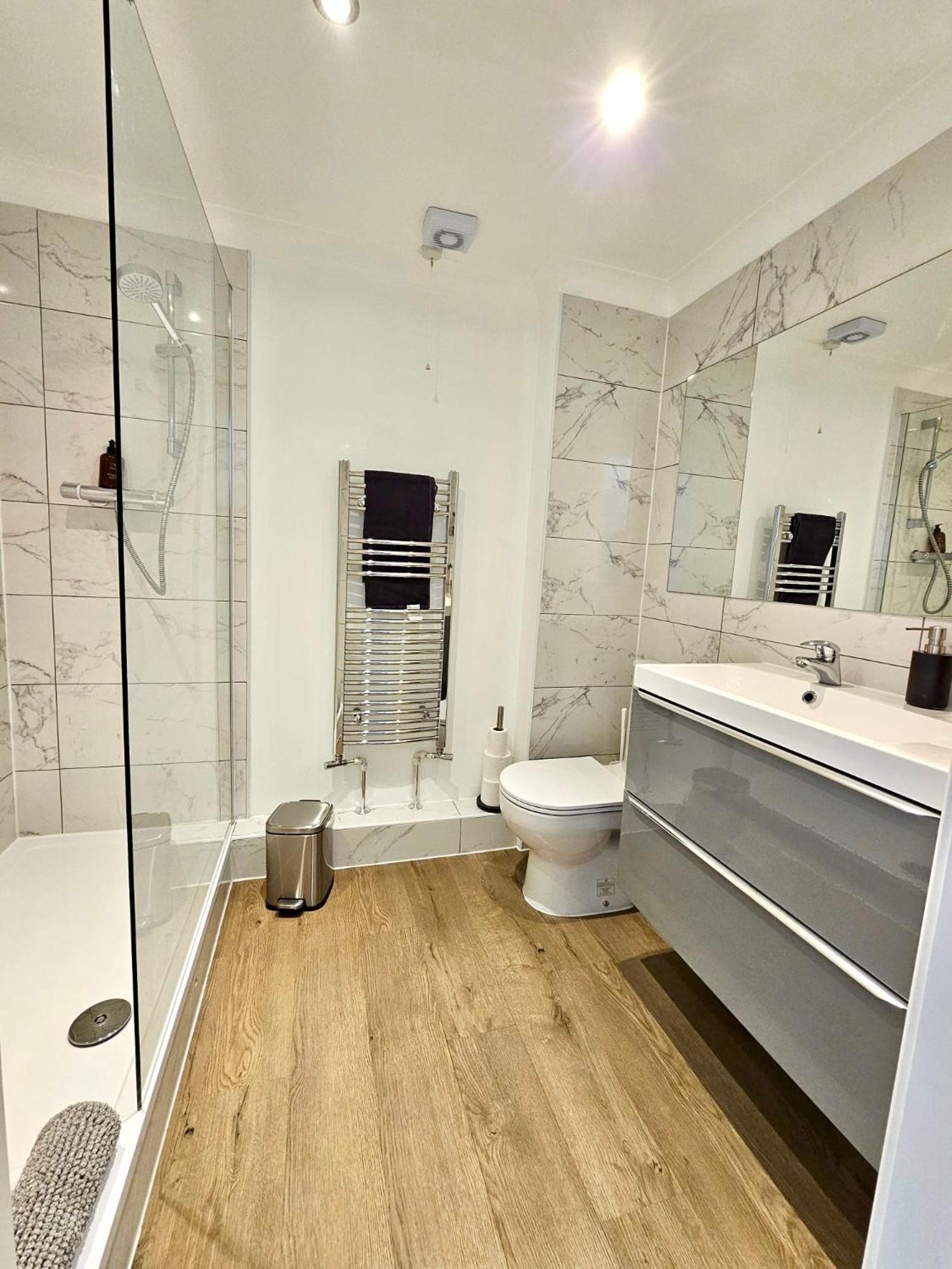 Kiwi Tree Serviced Apartment Кембридж Екстер'єр фото
